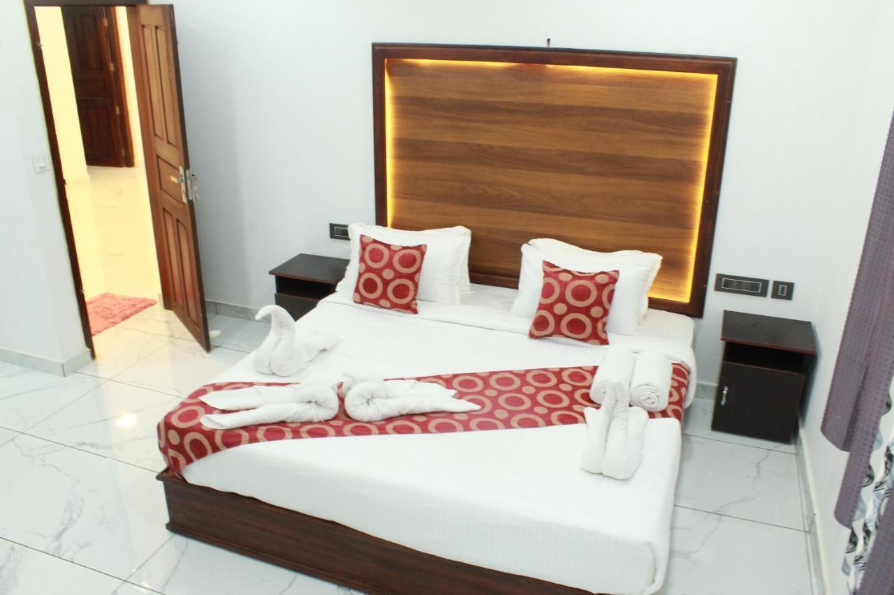 The Mountcourt Hotel Munnar Eksteriør billede