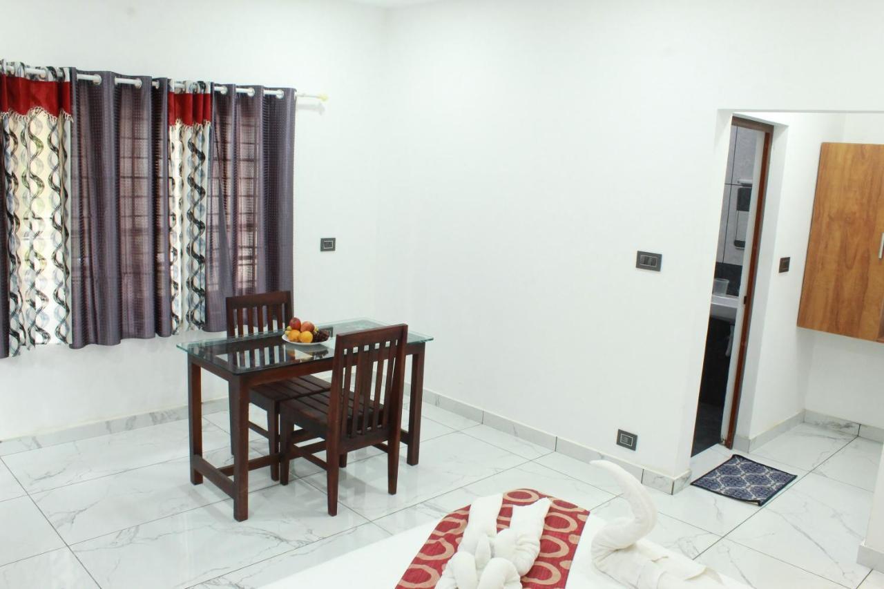 The Mountcourt Hotel Munnar Eksteriør billede