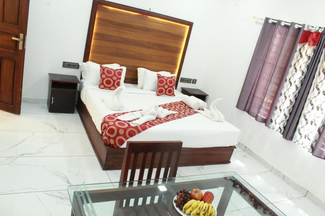 The Mountcourt Hotel Munnar Eksteriør billede