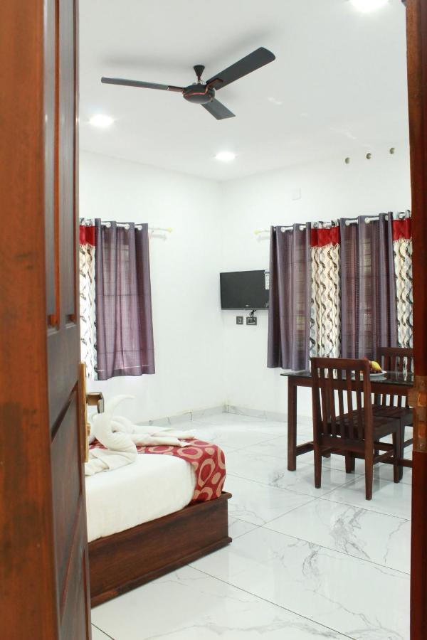 The Mountcourt Hotel Munnar Eksteriør billede