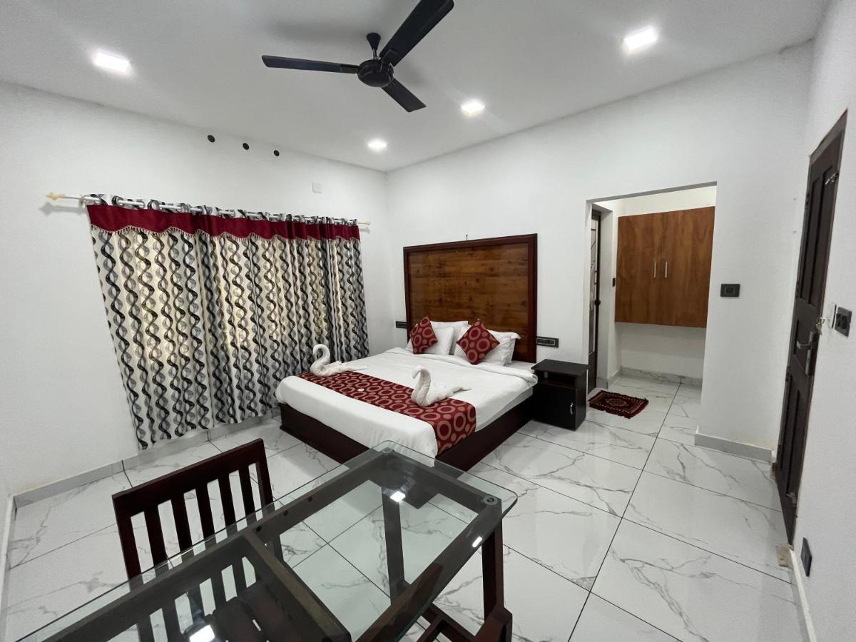 The Mountcourt Hotel Munnar Eksteriør billede